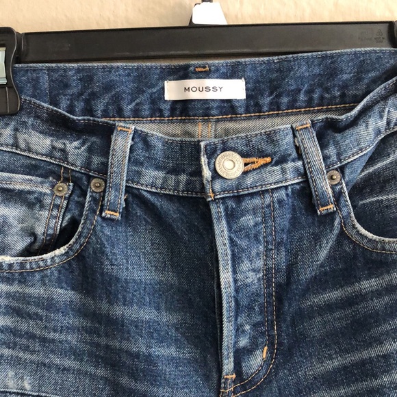 Moussy Laurel Patched Tapered Jean - Picture 7 of 10